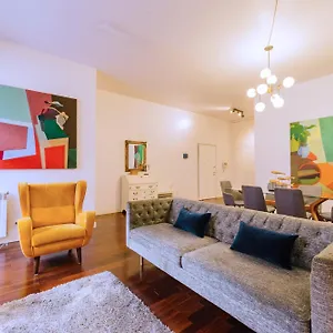 Chiado 2 Bedroom Elegant Appartement